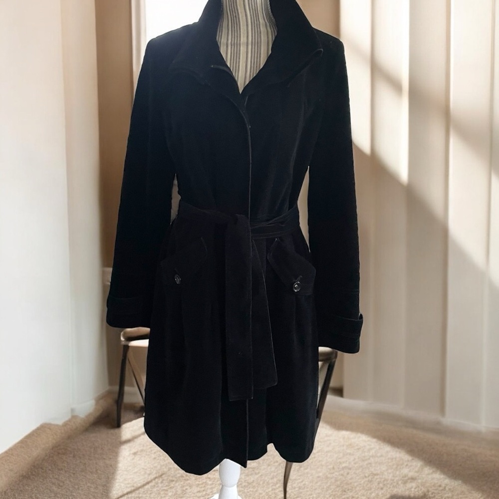 Gallery velvet coat size M,washable, bubble like skirt, vintage? Excellent shape - Picture 4 of 13